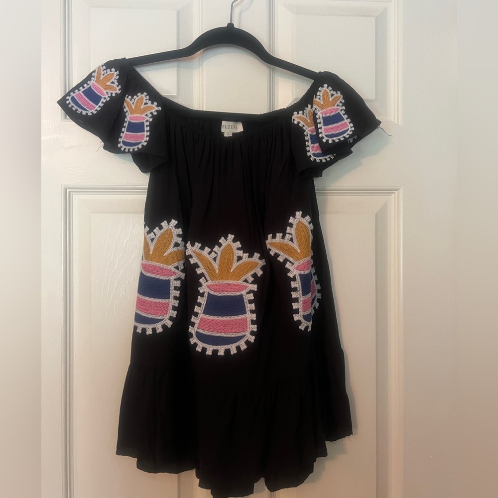 Vellera Black Off-Shoulder Boho Embroidered Top with Colorful Embroidery Small